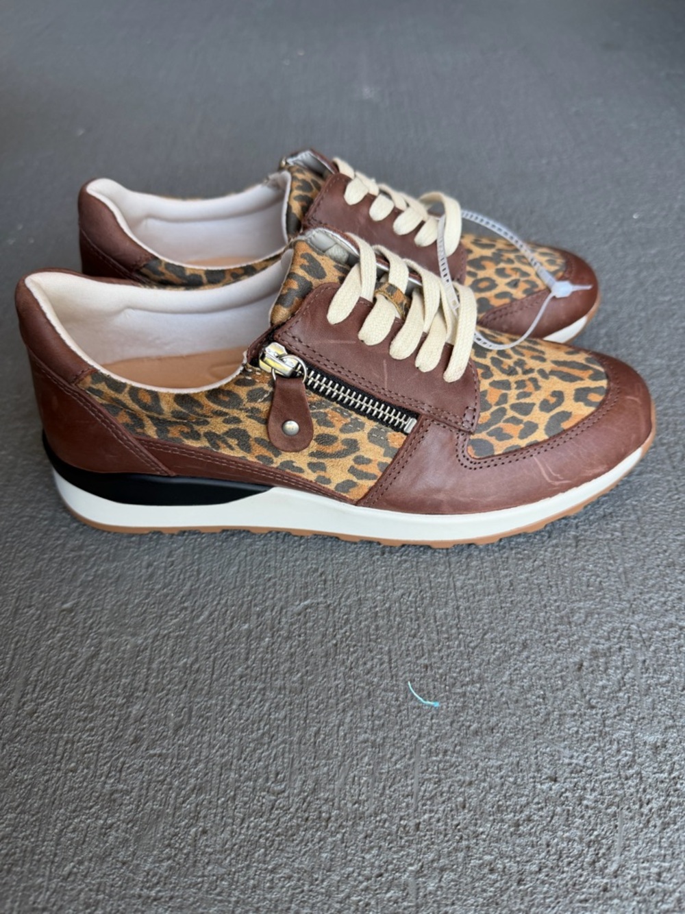 Brioso Mimi Suede Zip Sneakers Sz 7.5 Leopard Print NWOB